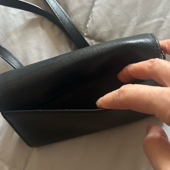 Michael Kors wallet on a chain - Picture 9 of 10